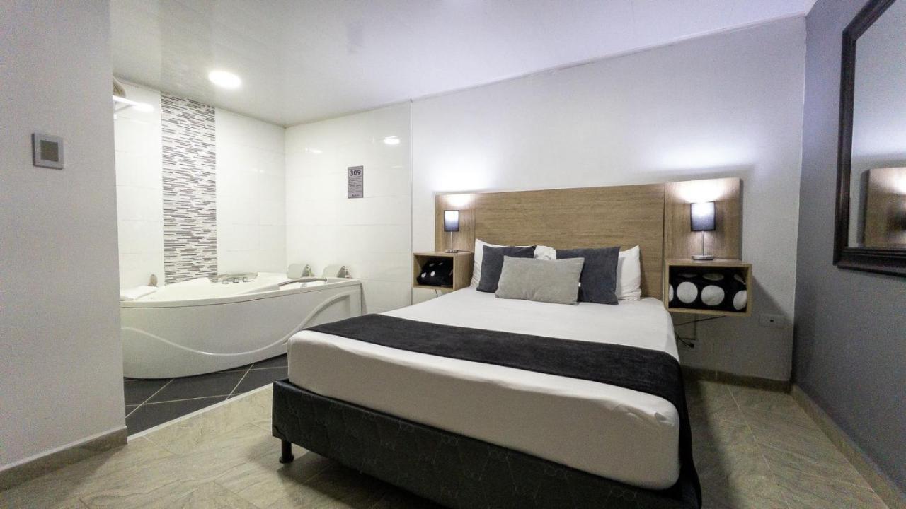 Hotel Velero San Antonio  Εξωτερικό φωτογραφία